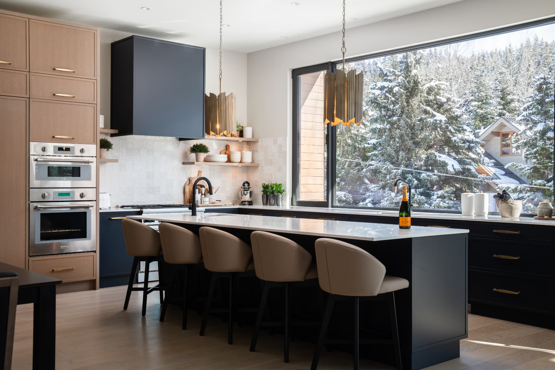 Remarkable residence featured in SHOWCASE by Hussel